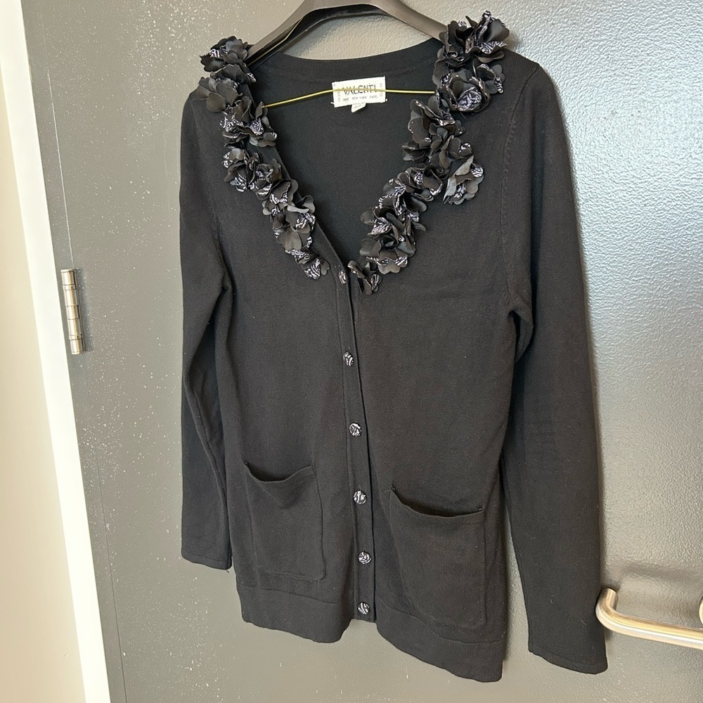 Valenti L vintage floral cardigan in excellent vintage condition! Stunning - Picture 3 of 11